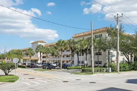 200 E Royal Palm Rd #304, Boca Raton, FL 33432