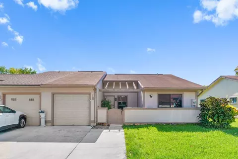 18 Winchmore Ln, Boynton Beach, FL 33426