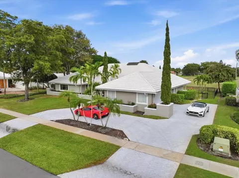 2106 Sunderland Ave, Wellington, FL 33414