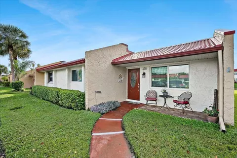 158 Lake Anne, West Palm Beach, FL 33411