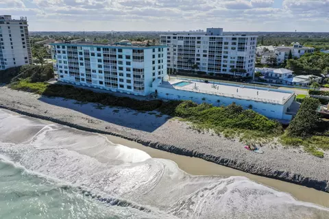 900 Ocean Dr #501, Juno Beach, FL 33408