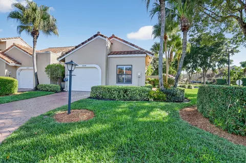 22658 Meridiana Dr, Boca Raton, FL 33433