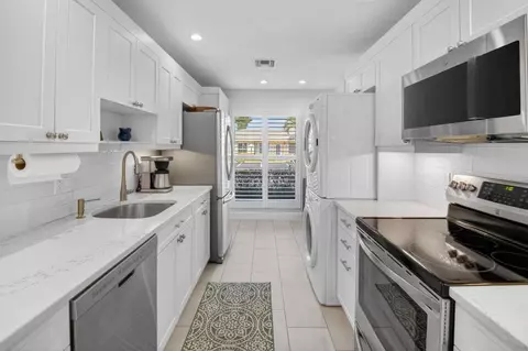 1131 Boxwood #37-C, Delray Beach, FL 33445