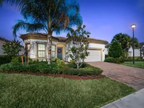 623 SE Villandry Way, Port Saint Lucie, FL 34984
