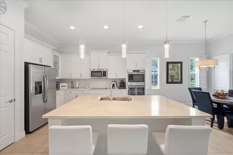 6047 Sequoia Cir, Vero Beach, FL 32967