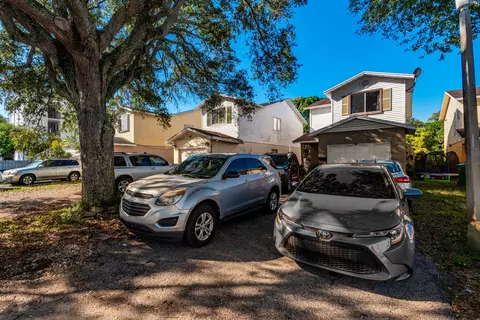 2019 NW 55th Ter, Lauderhill, FL 33313