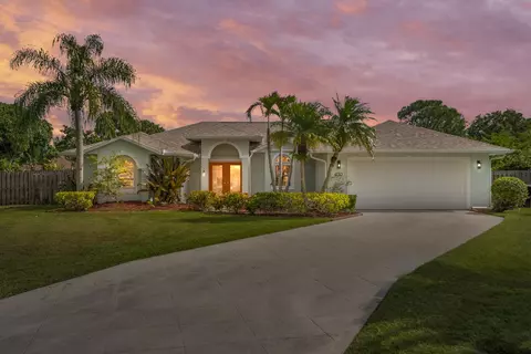 6730 NW Rasp Ct, Port Saint Lucie, FL 34983