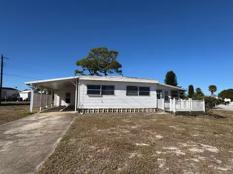 8500 SEagle Ave, Hobe Sound, FL 33455