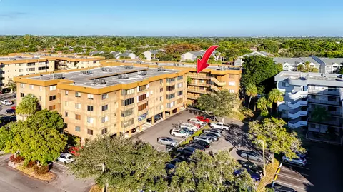 8030 Hampton Blvd #502, North Lauderdale, FL 33068