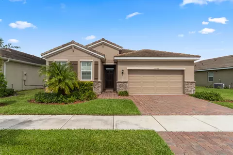 10552 SW Toren Way, Port Saint Lucie, FL 34987