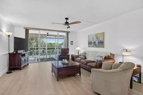 2809 Florida Blvd #208, Delray Beach, FL 33483