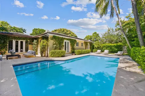 274 Monterey Rd, Palm Beach, FL 33480
