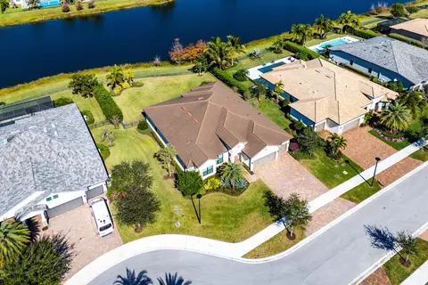 11533 Jeannine St, Palm Beach Gardens, FL 33412