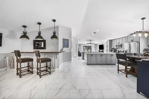 5230 Canoe Bnd, Lake Worth, FL 33463