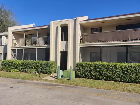 150 Pineview #E4, Jupiter, FL 33469