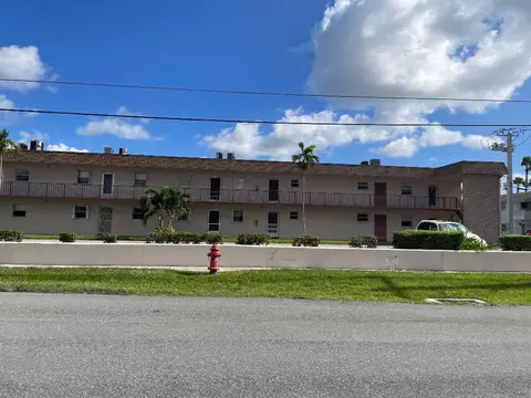 200 Bonnie #138, Palm Springs, FL 33461