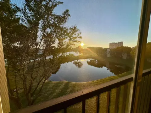 7146 Huntington #402, Delray Beach, FL 33446
