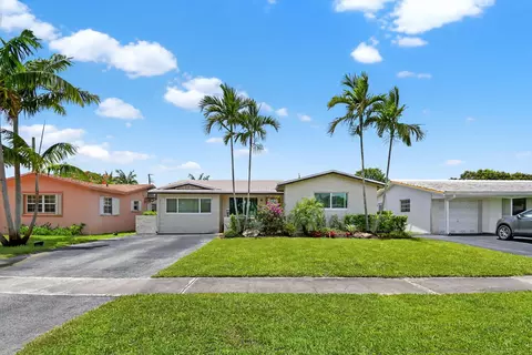 5511 Van Buren St, Hollywood, FL 33021