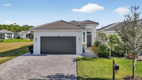 180 SE Via Bisento, Port Saint Lucie, FL 34952