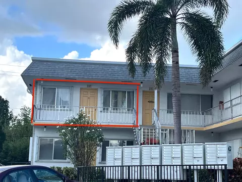 2840 Cynthia Ln #207, Lake Worth Beach, FL 33461