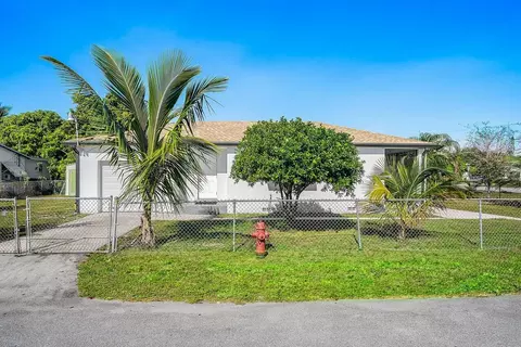 3527 Kirk Rd, Lake Worth, FL 33461