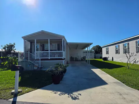 99 Sandhill Blvd, Fort Pierce, FL 34982