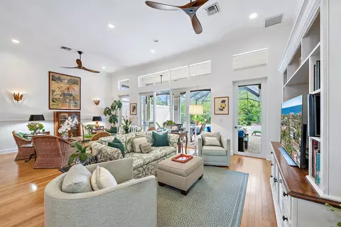 10425 SE Slash Pine Ct, Hobe Sound, FL 33455