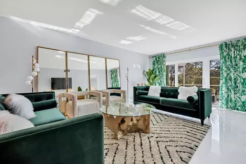 2800 N Palm Aire Dr #108, Pompano Beach, FL 33069