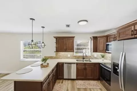 22 Lake Vista Trl #106, Port Saint Lucie, FL 34952