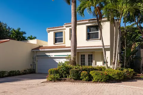 7691 Cardinal Ct, West Palm Beach, FL 33412