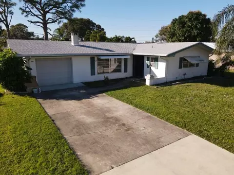 408 E Coconut Ave, Port Saint Lucie, FL 34952