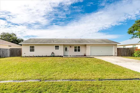 1972 SEsterbrook St, Port Saint Lucie, FL 34983