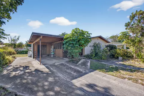 1212 Chickasaw St, Jupiter, FL 33458