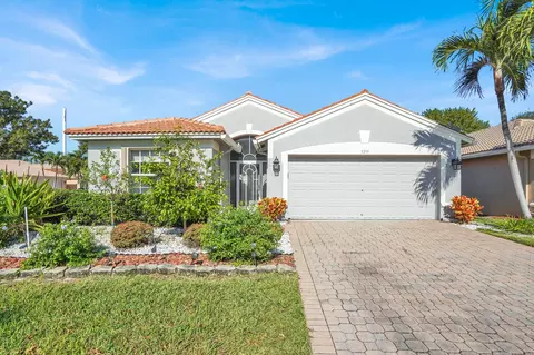 5355 La Casa Cir, Boynton Beach, FL 33437