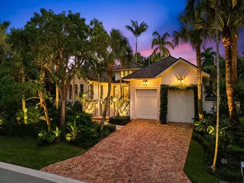 1102 N Vista Del Mar Dr, Delray Beach, FL 33483