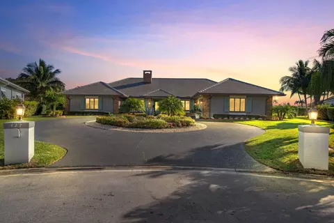 427 Glenbrook Dr, Atlantis, FL 33462