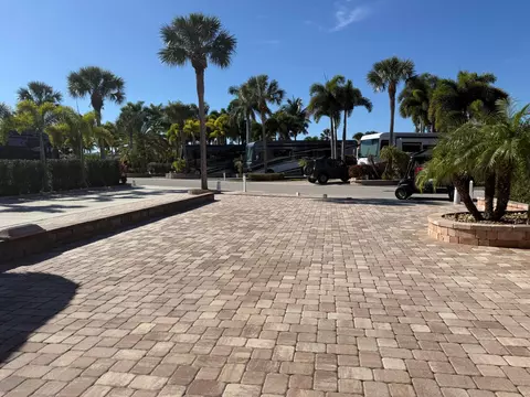 353 NW Foursome Ln, Port St Lucie, FL 34986