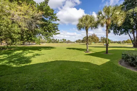 5881 Parkwalk Dr, Boynton Beach, FL 33472
