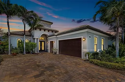 183 SE Calmo Cir, Port Saint Lucie, FL 34984