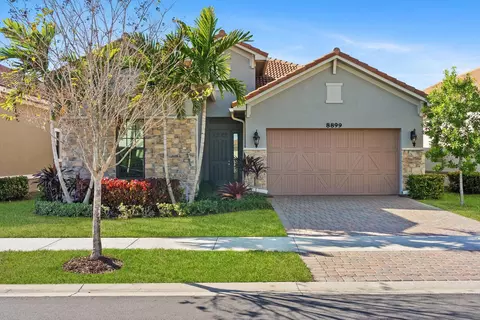 8899 Leon Cir W, Parkland, FL 33076