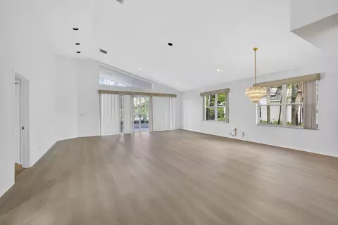 Living - 6375 Three Lakes Ln, Boynton Beach, FL 33437 photo 2 of 7
