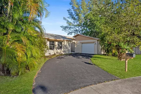 3955 NW 3rd Ct, Deerfield Beach, FL 33442