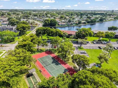 9563 W Mcnab Rd #206, Tamarac, FL 33321