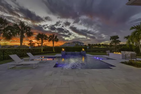 9261 Coral Isles Cir, Palm Beach Gardens, FL 33412
