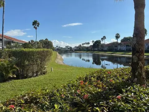7372 Lake Mdw #101, Boynton Beach, FL 33437