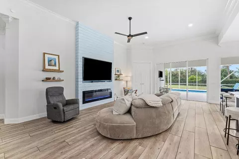 8669 Oldham Way, Palm Beach Gardens, FL 33412