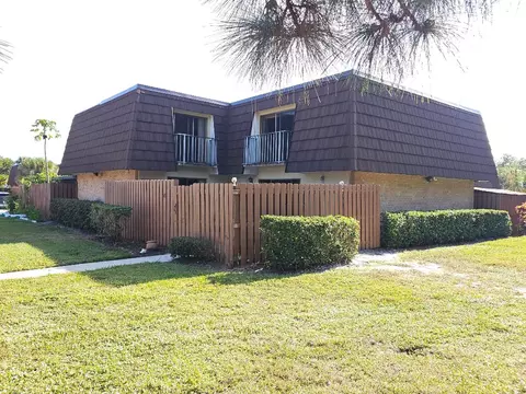 5935 SE Riverboat Dr #615, Stuart, FL 34997