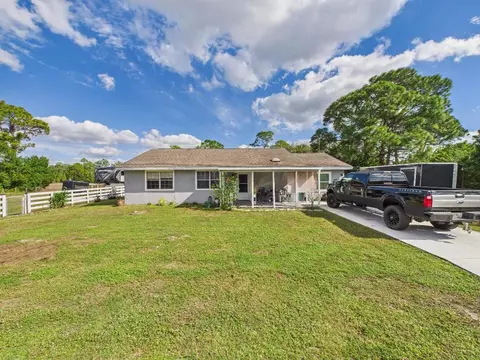513 Serenade Ter, Lake Placid, FL 33852