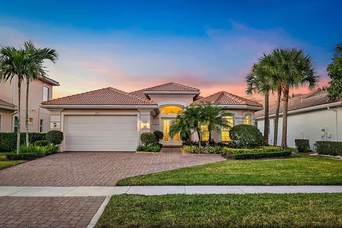 271 Carina Dr, Jupiter, FL 33478 photo 2