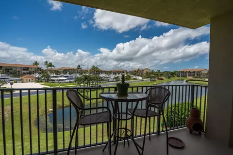 901 Seafarer Cir #306, Jupiter, FL 33477